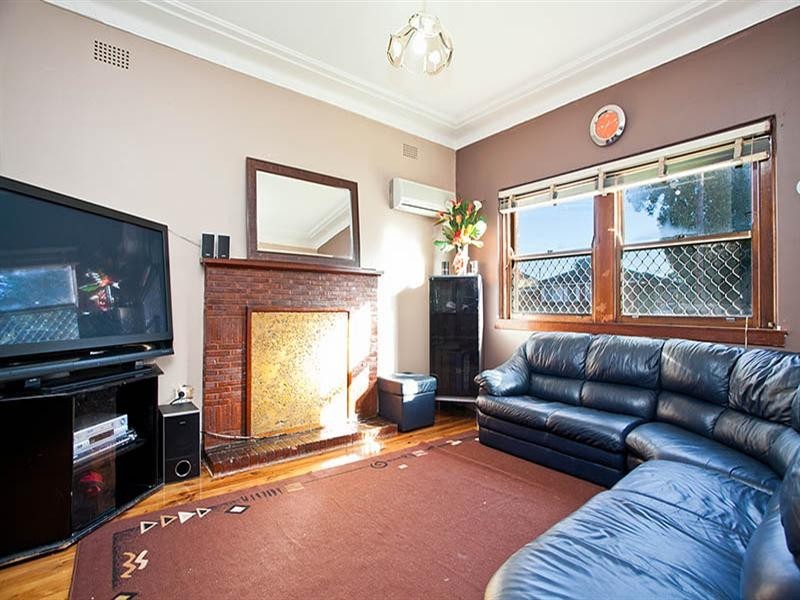 221 Stoney Creek Road, Kingsgrove NSW 2208