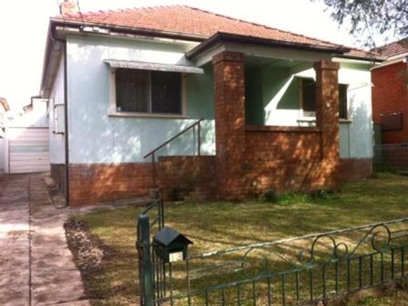 13 Annie Street, Hurstville NSW 2220