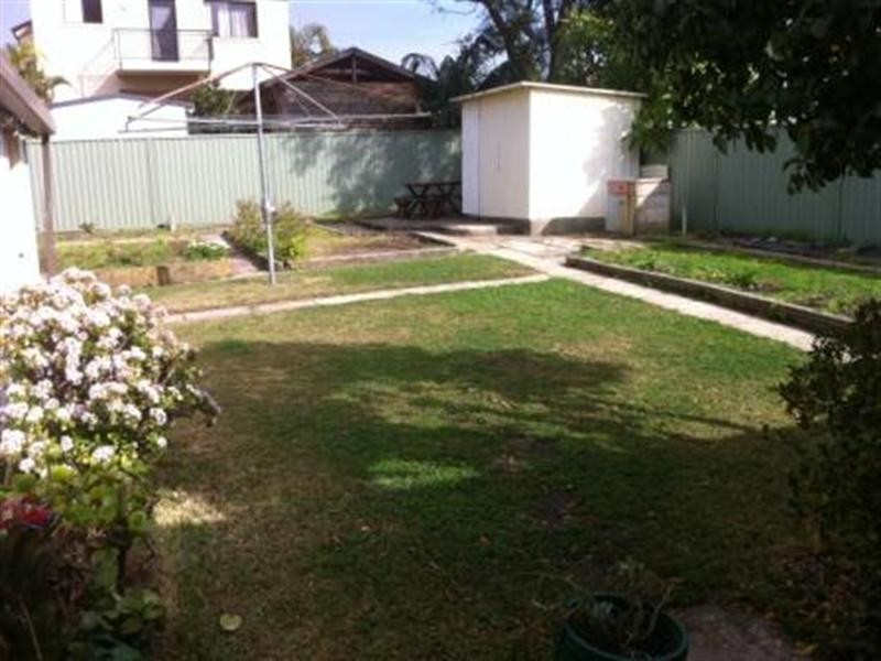 13 Annie Street, Hurstville NSW 2220