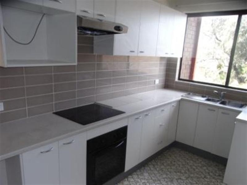 6/376 Railway Parade, Carlton NSW 2218