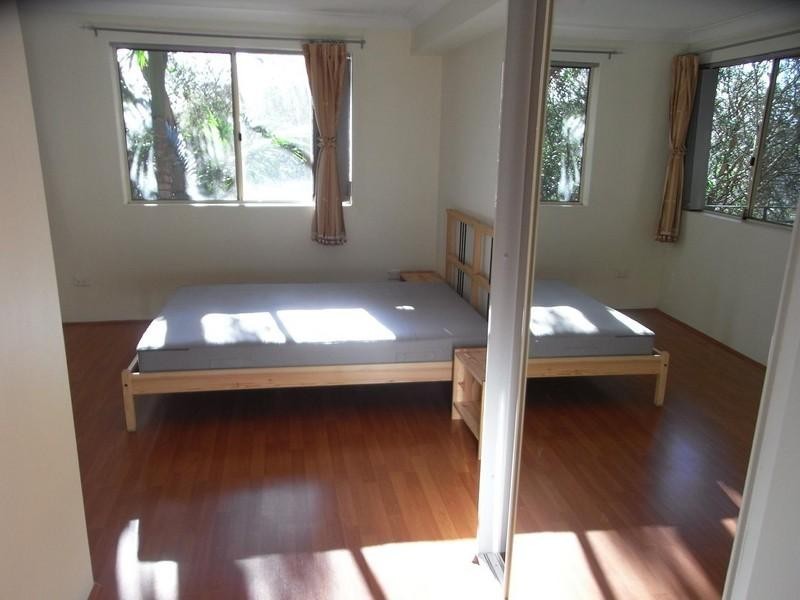 10/8-12 Bond Street, Hurstville NSW 2220