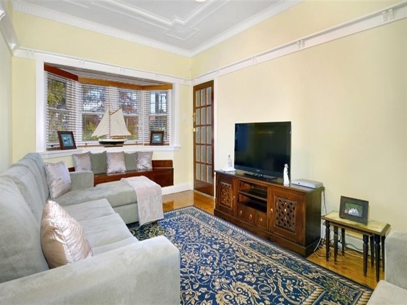 124 Carrington Avenue, Hurstville NSW 2220