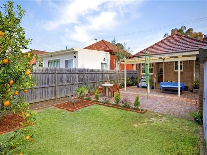 124 Carrington Avenue, Hurstville NSW 2220