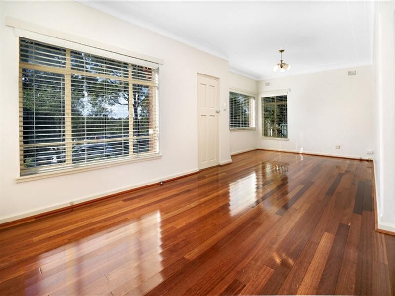 17 Carwar Avenue, Carss Park NSW 2221