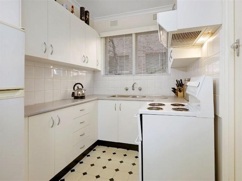 2/522 Railway Parade, Hurstville NSW 2220