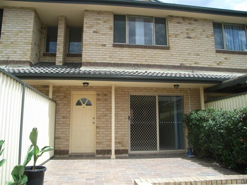 15/68 Bonds Road, Roselands NSW 2196