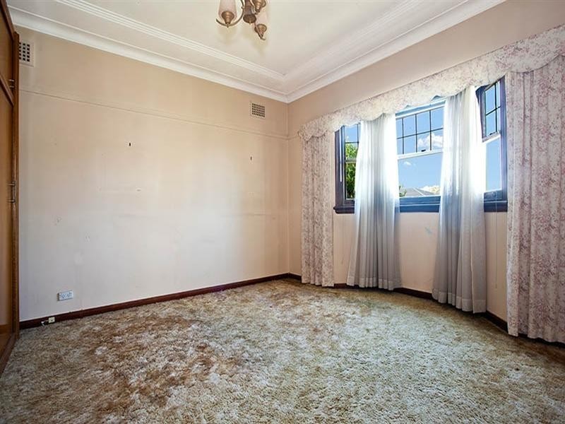 125 Bassett Street, Hurstville NSW 2220