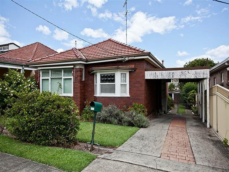 249 Carrington Avenue, Hurstville NSW 2220