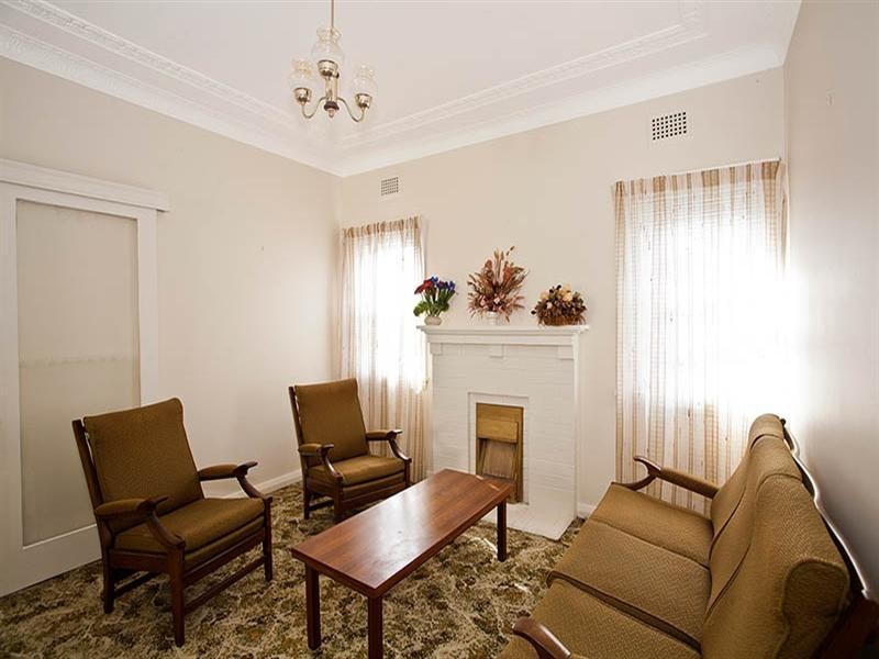 249 Carrington Avenue, Hurstville NSW 2220