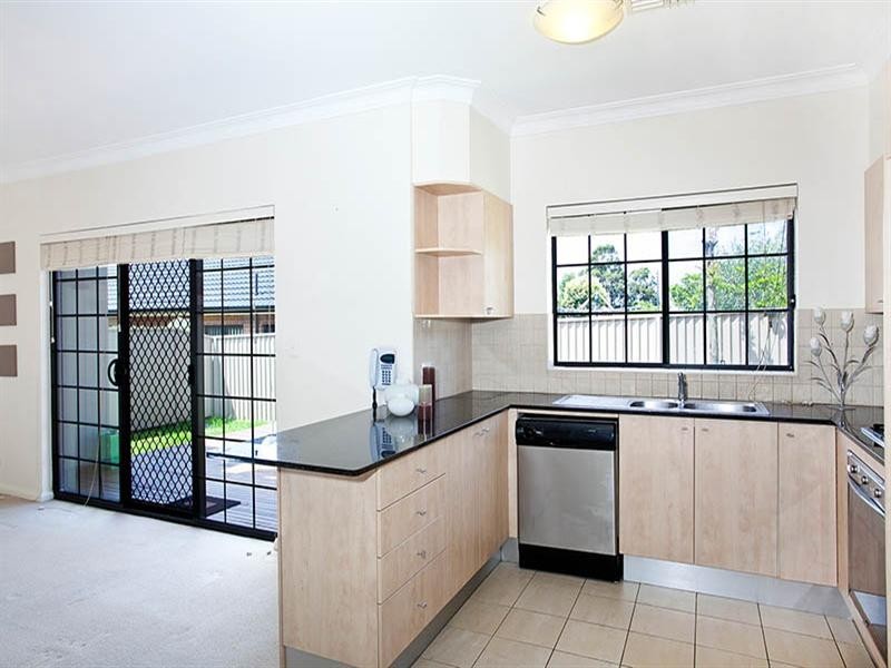2/93 Edgbaston Road, Beverly Hills NSW 2209