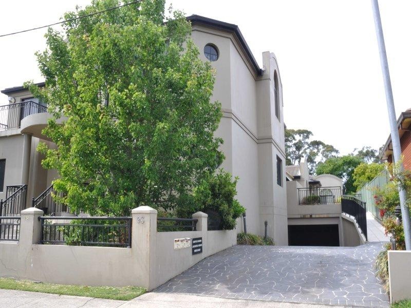 2/93 Edgbaston Road, Beverly Hills NSW 2209