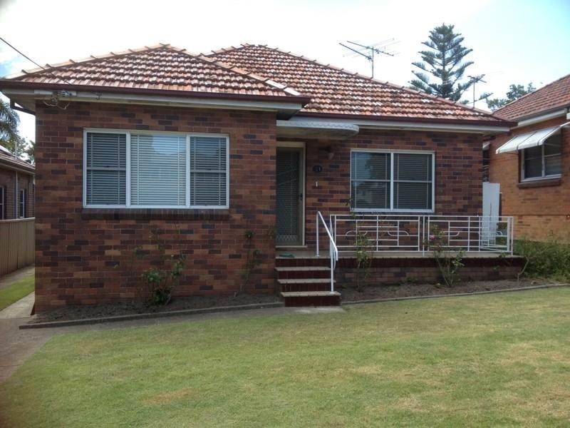 21 Moore Street, Bardwell Park NSW 2207