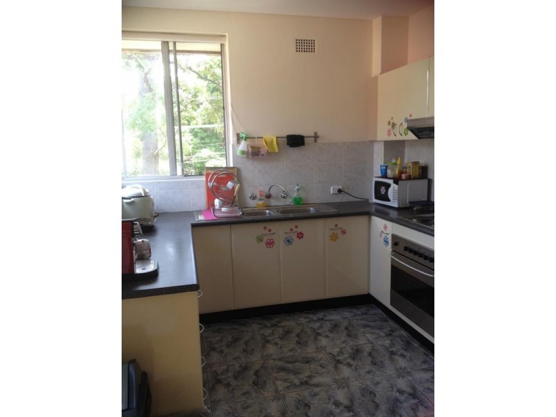 4/84 Woids Avenue, Hurstville NSW 2220