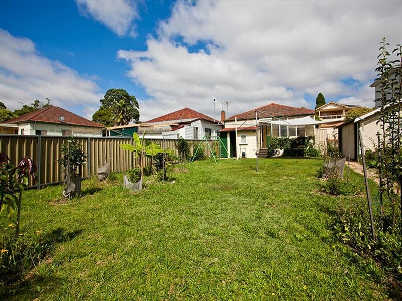 6 Emily Street, Hurstville NSW 2220