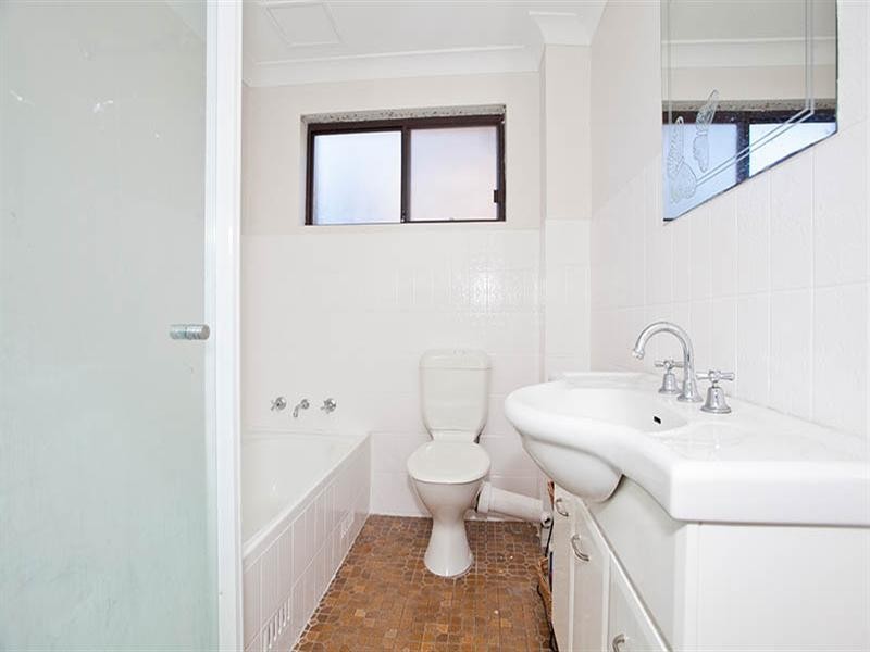 9/1 Shaftesbury Street, Carlton NSW 2218