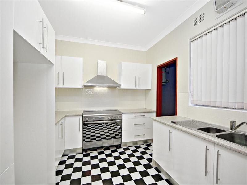 2/31 EDEN Street, Arncliffe NSW 2205