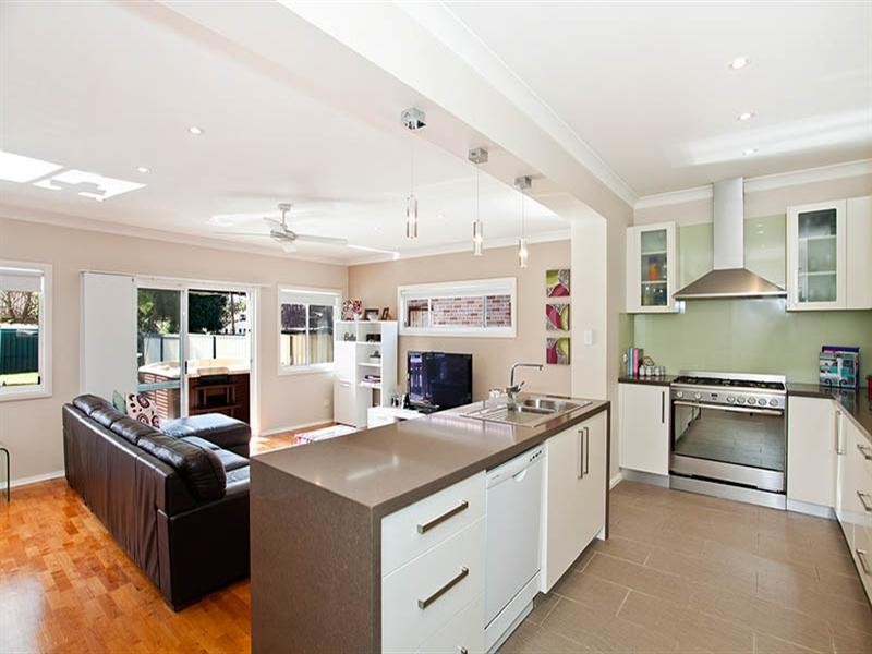 220 West Street, Blakehurst NSW 2221
