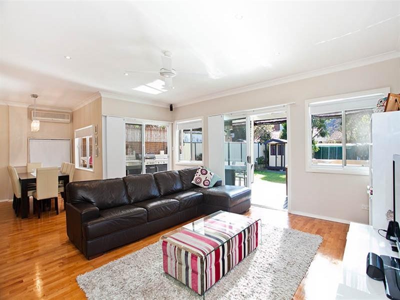 220 West Street, Blakehurst NSW 2221