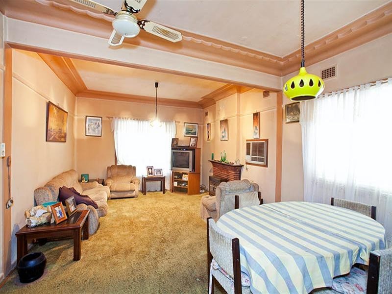 190 Gloucester Road, Hurstville NSW 2220