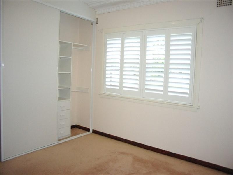 299 Cnr Kingsgrove Rd and Vivienne Street, Kingsgrove NSW 2208