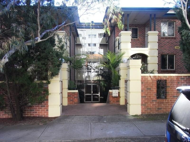 5/8-12 Bond Street, Hurstville NSW 2220