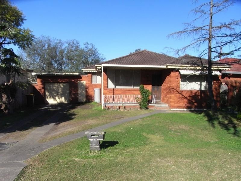 132 Webster Road, Lurnea NSW 2170