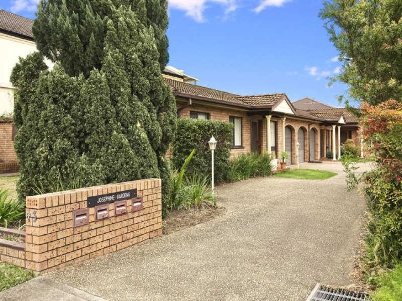 2/43 Clevedon Road, Hurstville NSW 2220