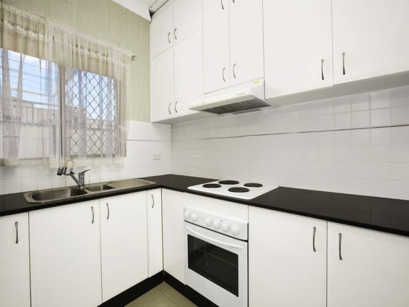 2/43 Clevedon Road, Hurstville NSW 2220