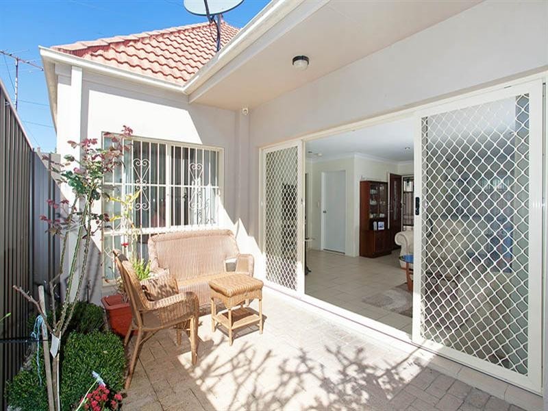 1/64 Stoney Creek Road, Beverly Hills NSW 2209