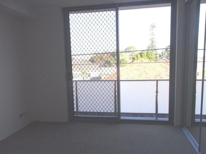 25/45 Forest Road, Hurstville NSW 2220