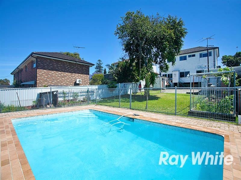 657 Forest Road, Peakhurst NSW 2210