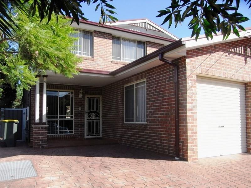 6 Waterview Street, Carlton NSW 2218