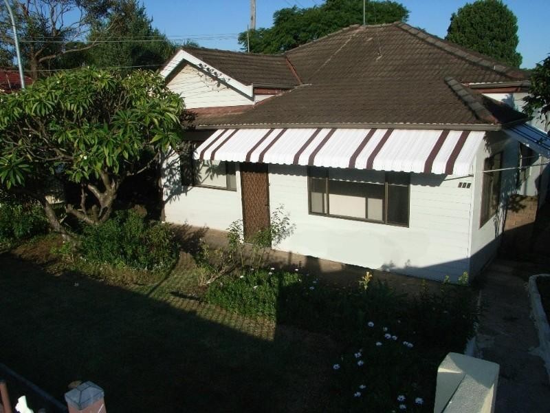 108 Railway Street, Mortdale NSW 2223