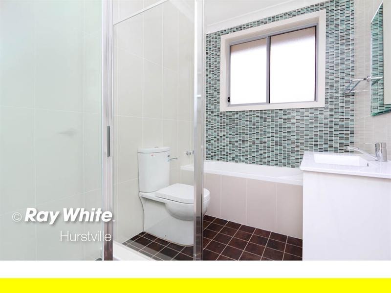 10 Coronation Avenue, Peakhurst NSW 2210