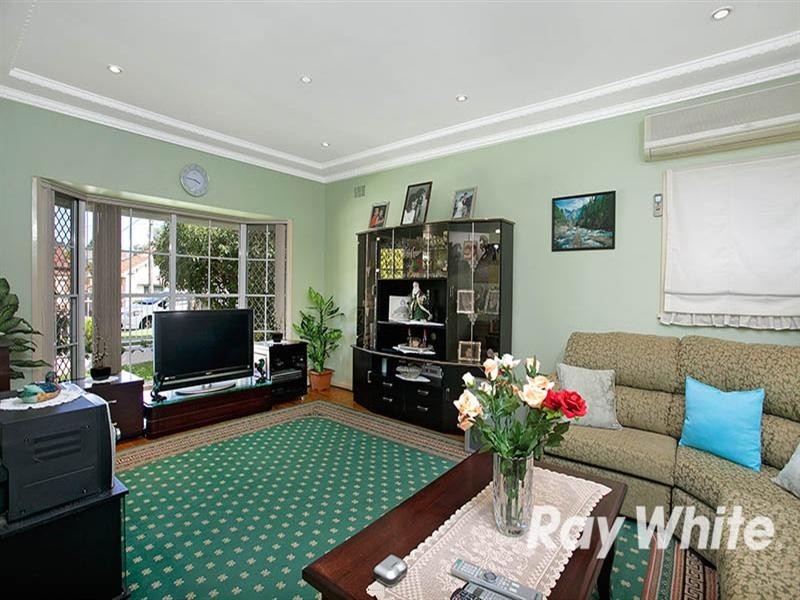 18 Leslie Road, Bexley NSW 2207