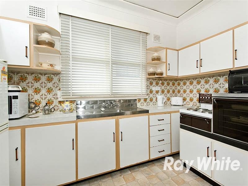 16 Emily Street, Hurstville NSW 2220