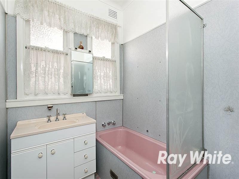 16 Emily Street, Hurstville NSW 2220