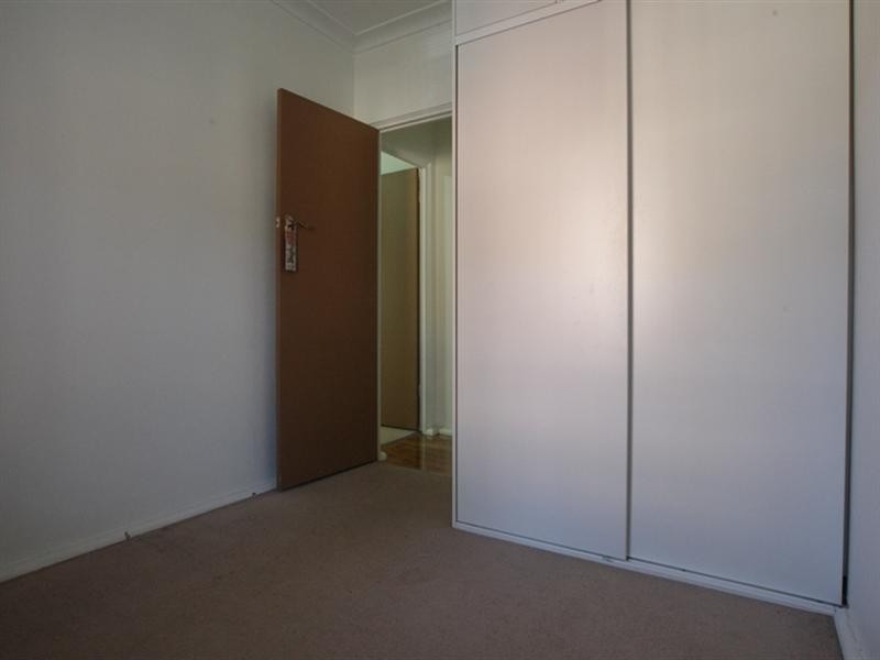 2/12 Nicoll Street, Roselands NSW 2196