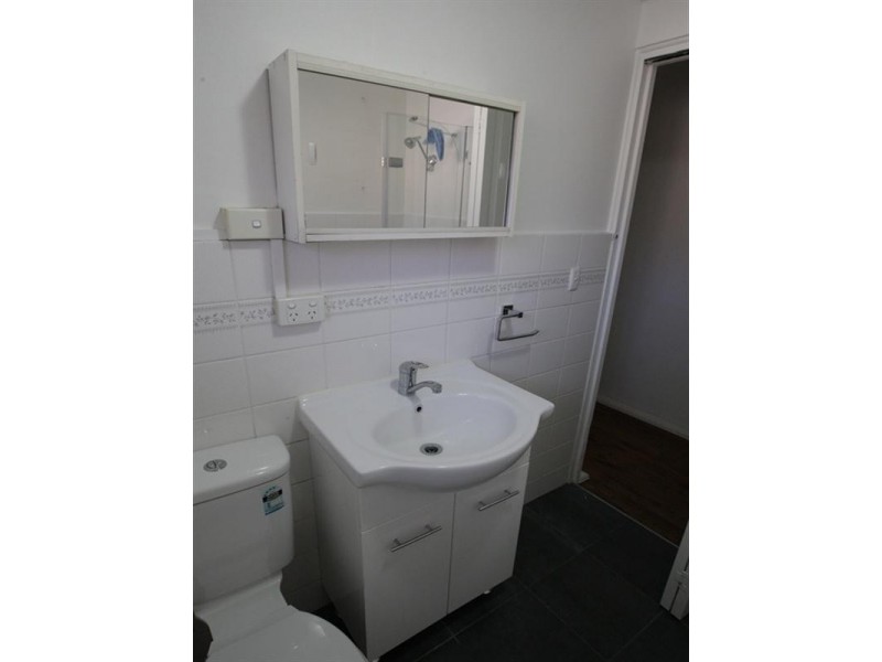 2/12 Nicoll Street, Roselands NSW 2196