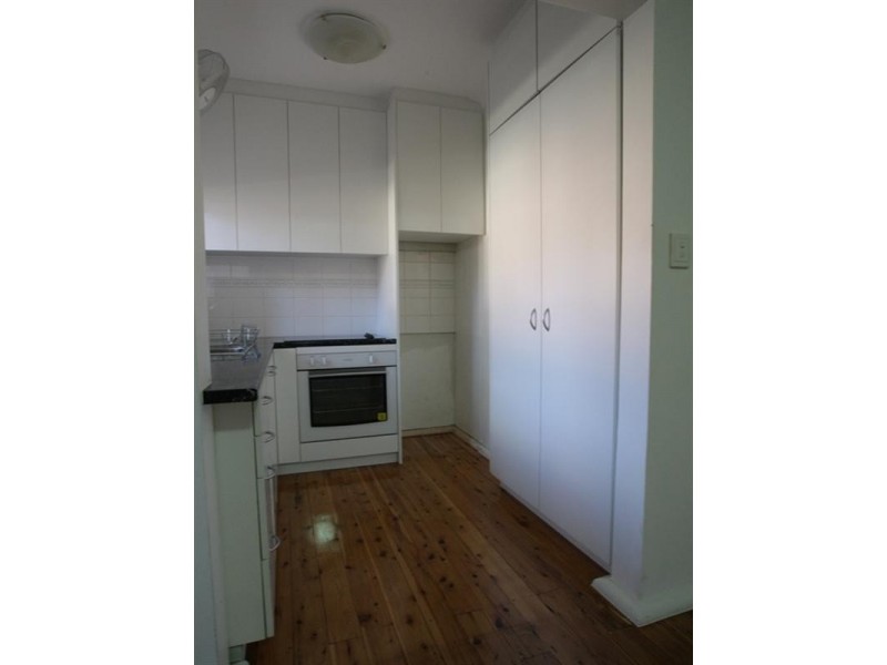 2/12 Nicoll Street, Roselands NSW 2196