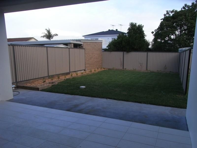 13 Anderson Road, Mortdale NSW 2223