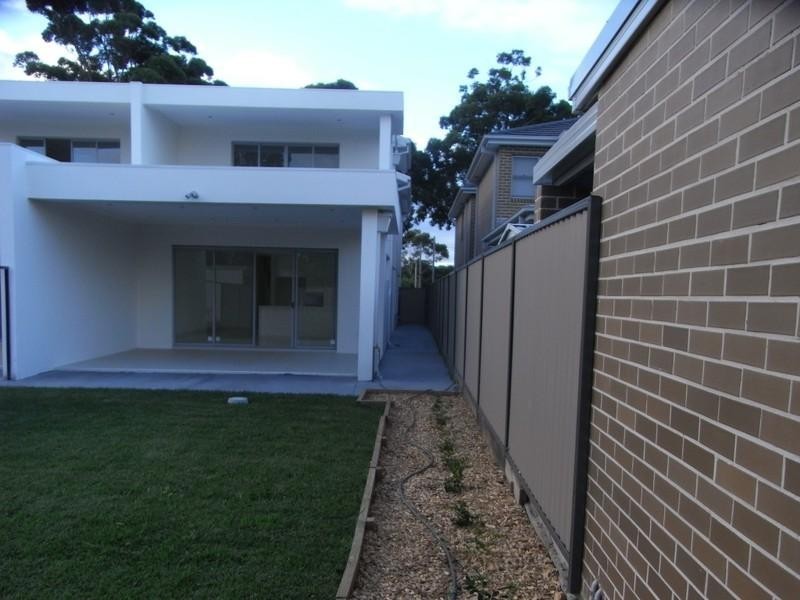 13 Anderson Road, Mortdale NSW 2223