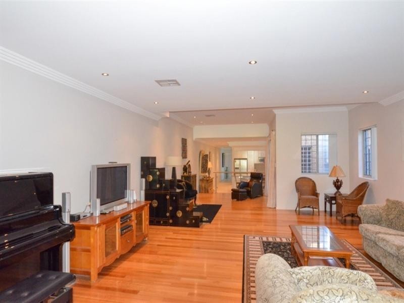 19 Vine Street, Hurstville NSW 2220