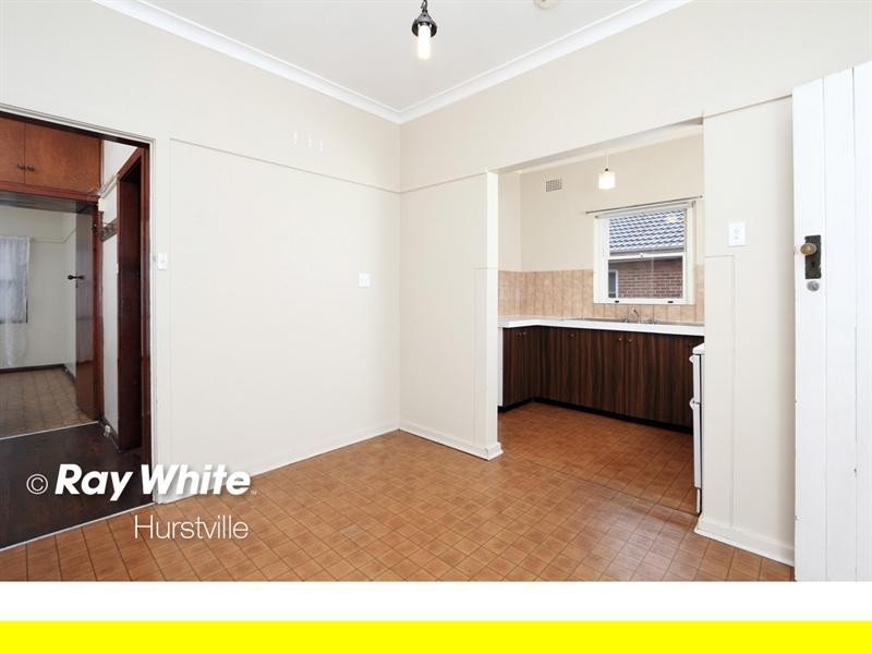 10 MacPherson Street, Hurstville NSW 2220