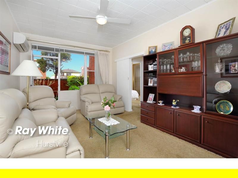 2/13 St Georges Parade, Hurstville NSW 2220