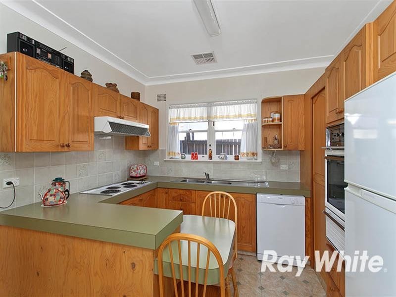 16 Parkview Avenue, Penshurst NSW 2222