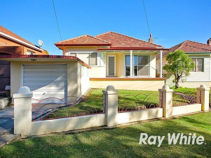 32 Central Road, Beverly Hills NSW 2209