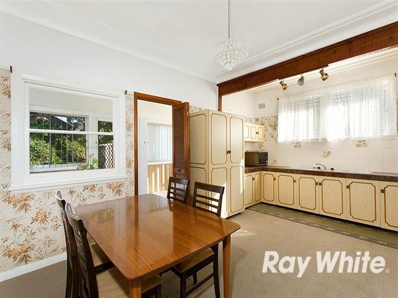 32 Central Road, Beverly Hills NSW 2209