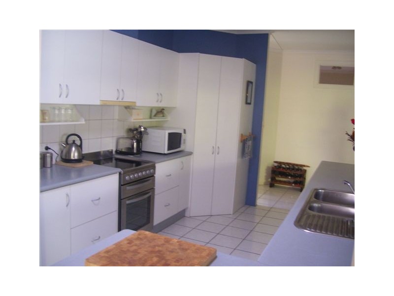 8 Allamurr Court, Gray NT 0830
