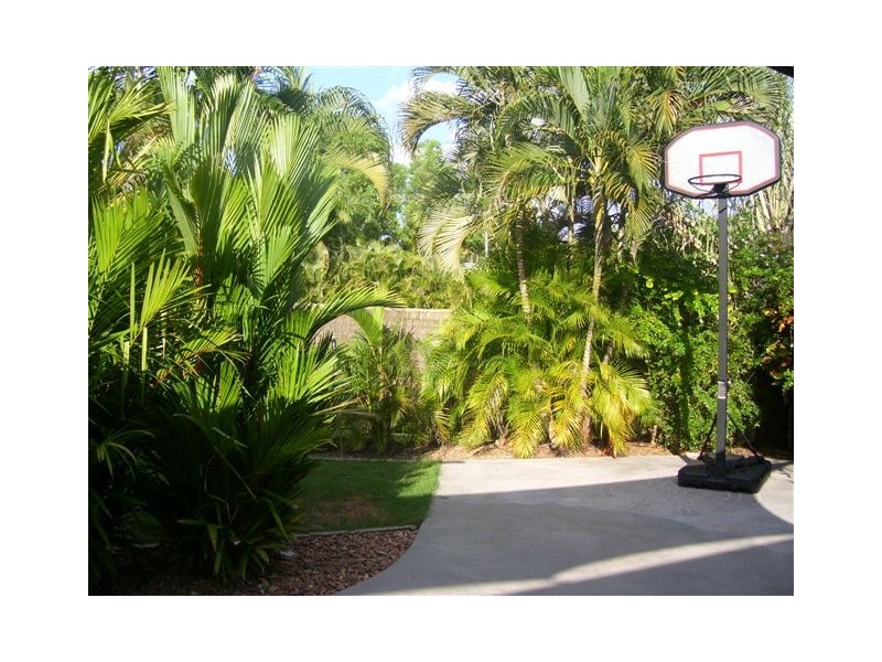 8 Allamurr Court, Gray NT 0830